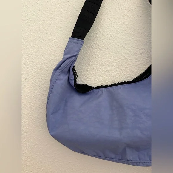 BAGGU Medium Nylon Crescent Shoulder Bag in Blueberry Blue/Purple - Picture 3 of 4